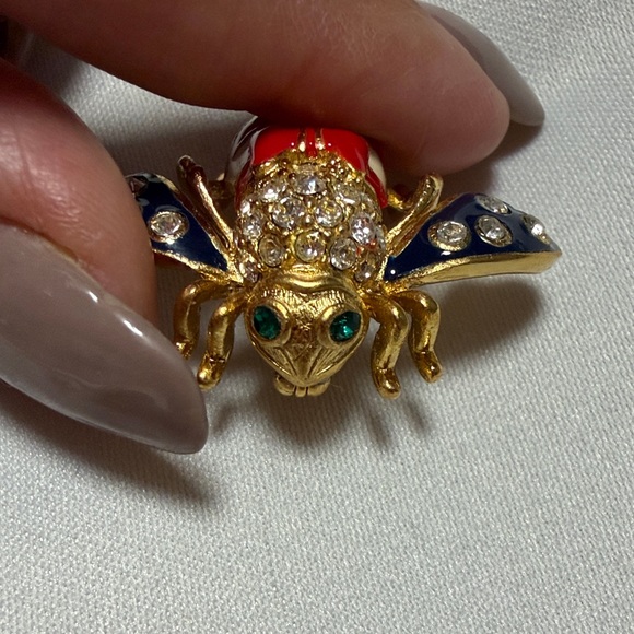Joan Rivers Gold and Red Bee Brooch - Picture 8 of 9
